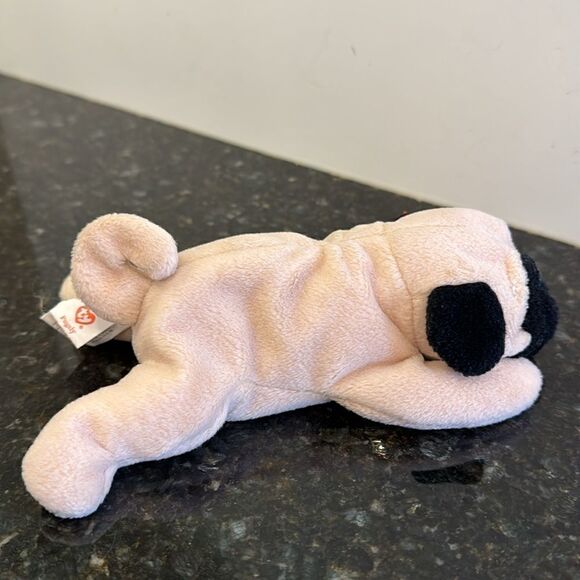 Ty Beanie Baby Pug "Pugsly" W/ Tags 8" Long 1996 * SKU 29, 67 - Picture 5 of 10